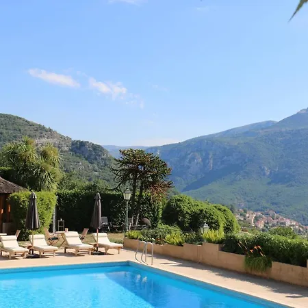 Loup Castel Boutique Bed & Breakfast