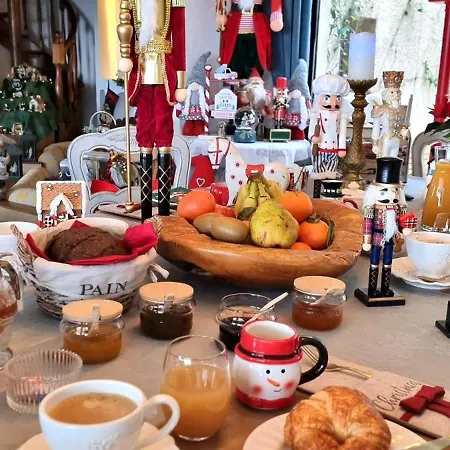 Loup Castel Boutique Bed & Breakfast *